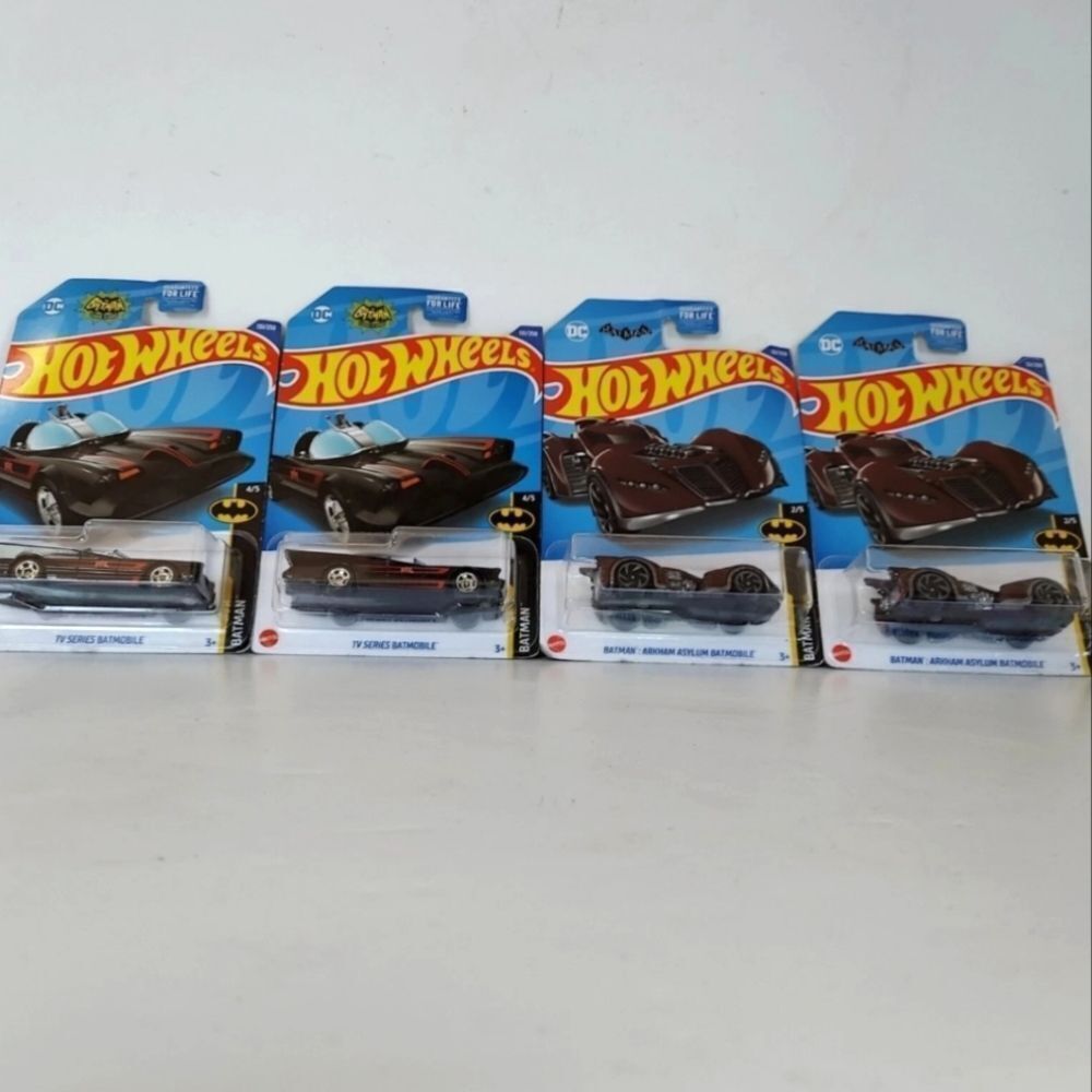 NIB Hot Wheels Batman Batmobile Diecast Limited Edition Set Cars Lot of Four